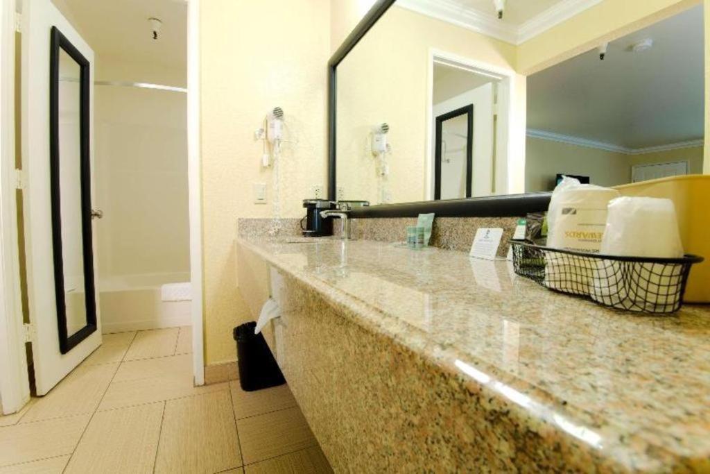 Best Western Hanford Inn Dış mekan fotoğraf